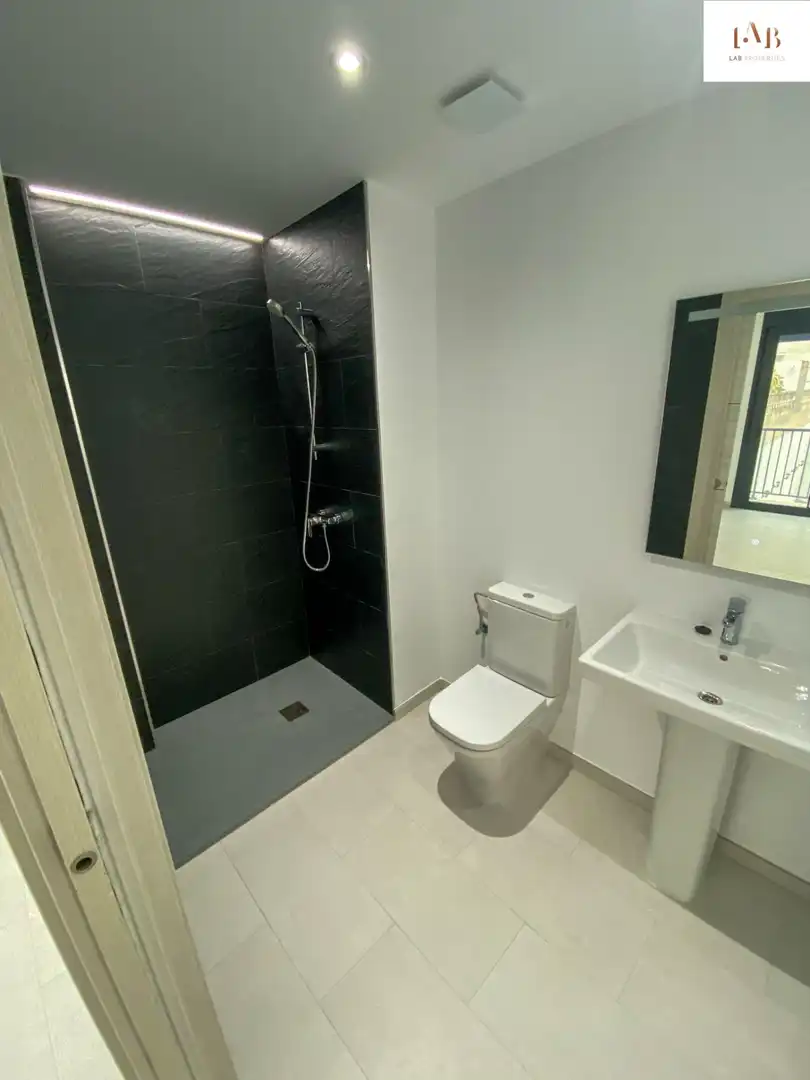 Apartments for rent in Calle Torcuato Luca de Tena, Pere Garau
