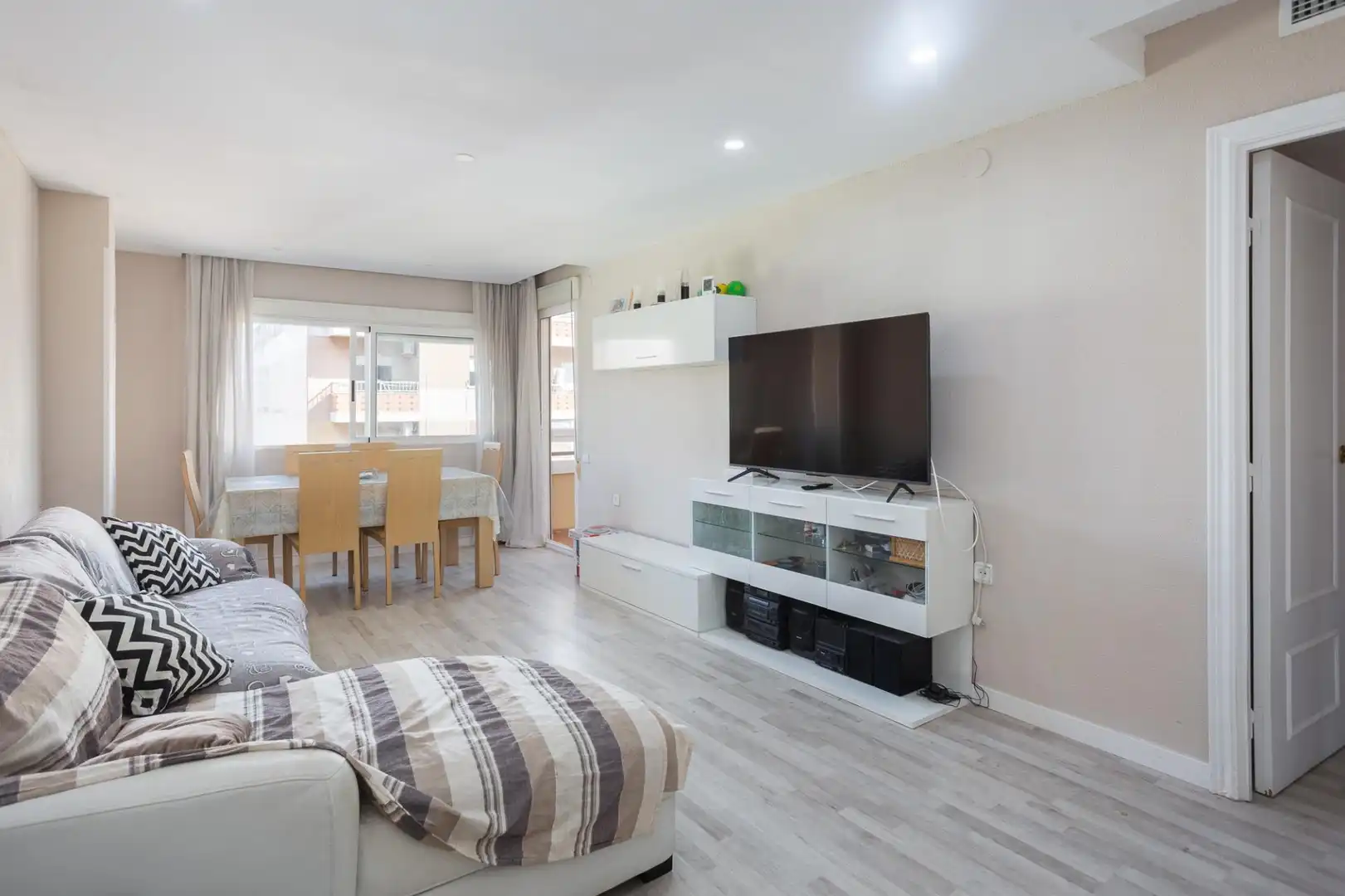 Sala de estar de Piso en venta en Gandia con Aire acondicionado, Amueblado y Balcón