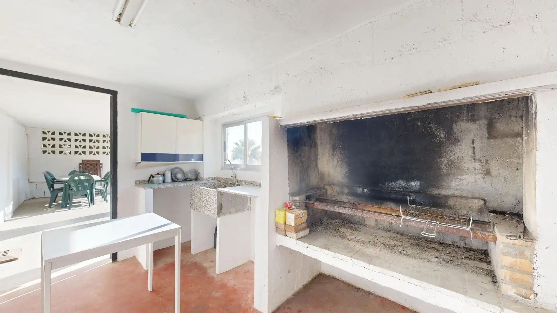 Küche von Haus oder Chalet zum Verkauf in Chiva mit Privatgarten und Abstellraum