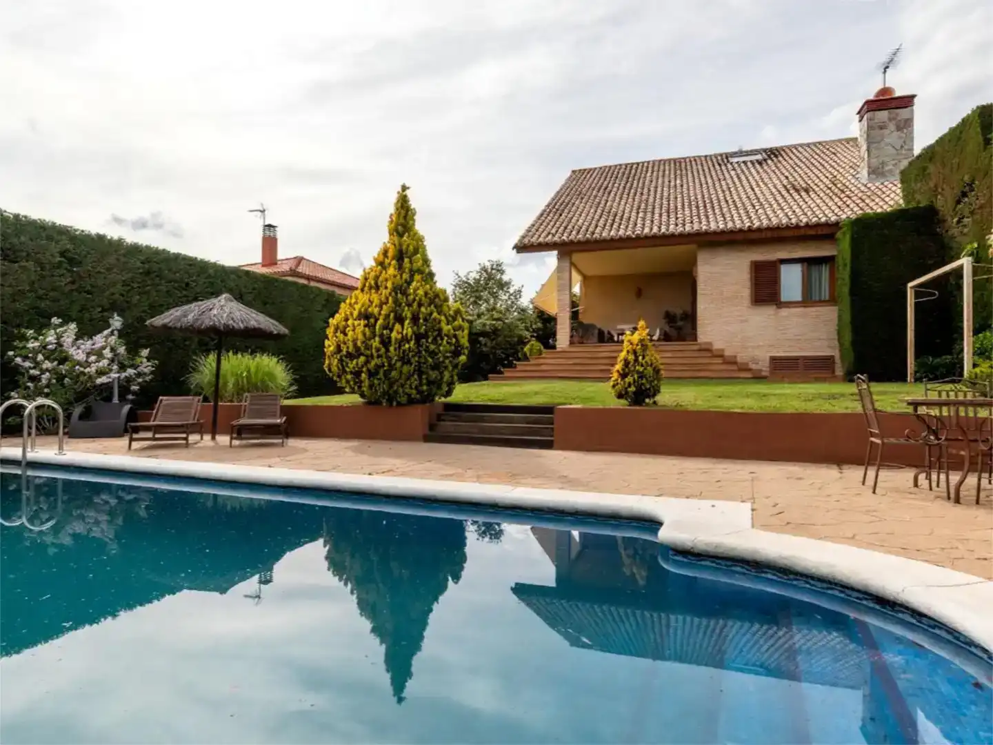 Piscina de Pis en venda en Galapagar amb Jardí privat, Parquet i Traster