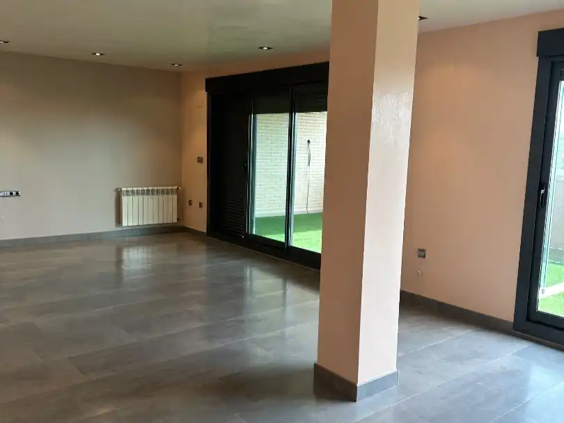 Flat for sale in Yecla  with Air Conditioner and Terrace
