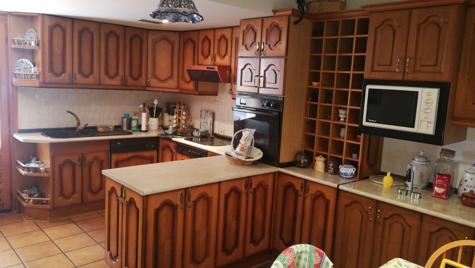 Cuina de Casa o xalet en venda en Cebolla amb Aire condicionat, Calefacció i Jardí privat