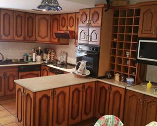 Kitchen of House or chalet for sale in Cebolla  with Air Conditioner, Heating and Private garden