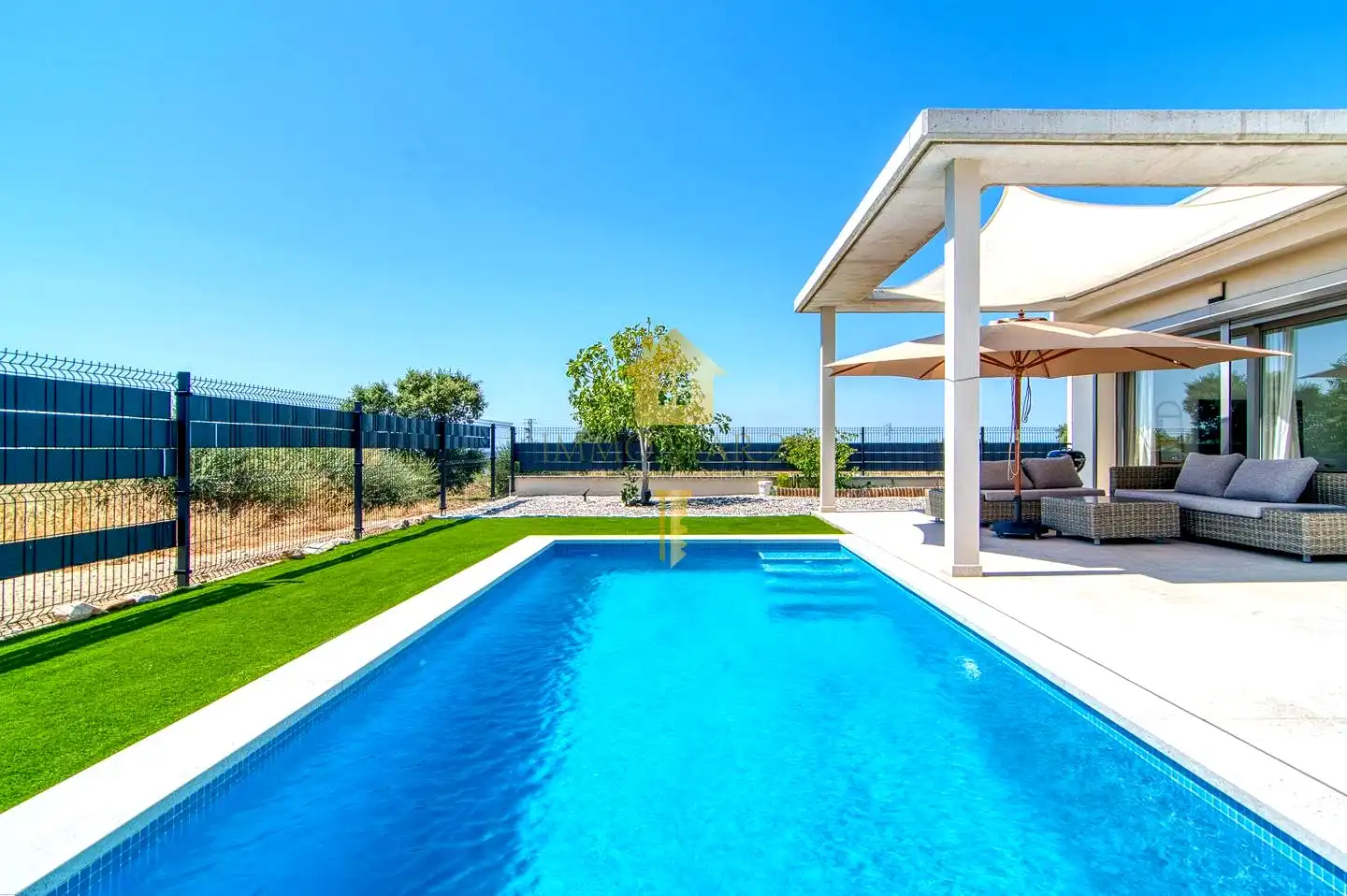 Casa con piscina en venta en Avinguda de Catalunya, imagen 4