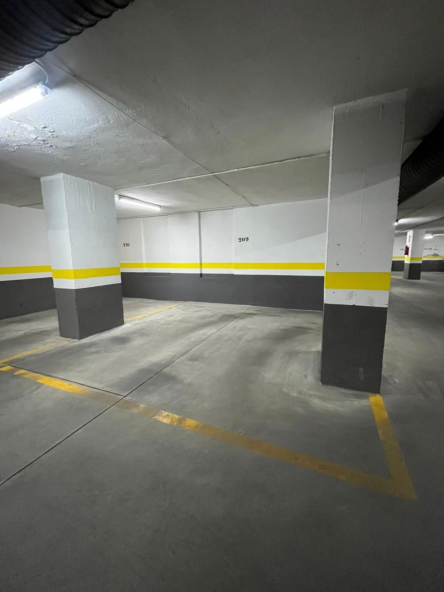 Parking of Garage to rent in  Granada Capital