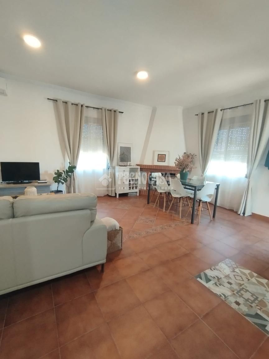 Sala d'estar de Finca rústica en venda en Dos Hermanas