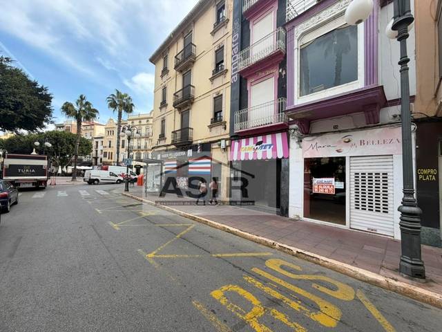 Local comercial en Alquiler en Plaza Major en Centre