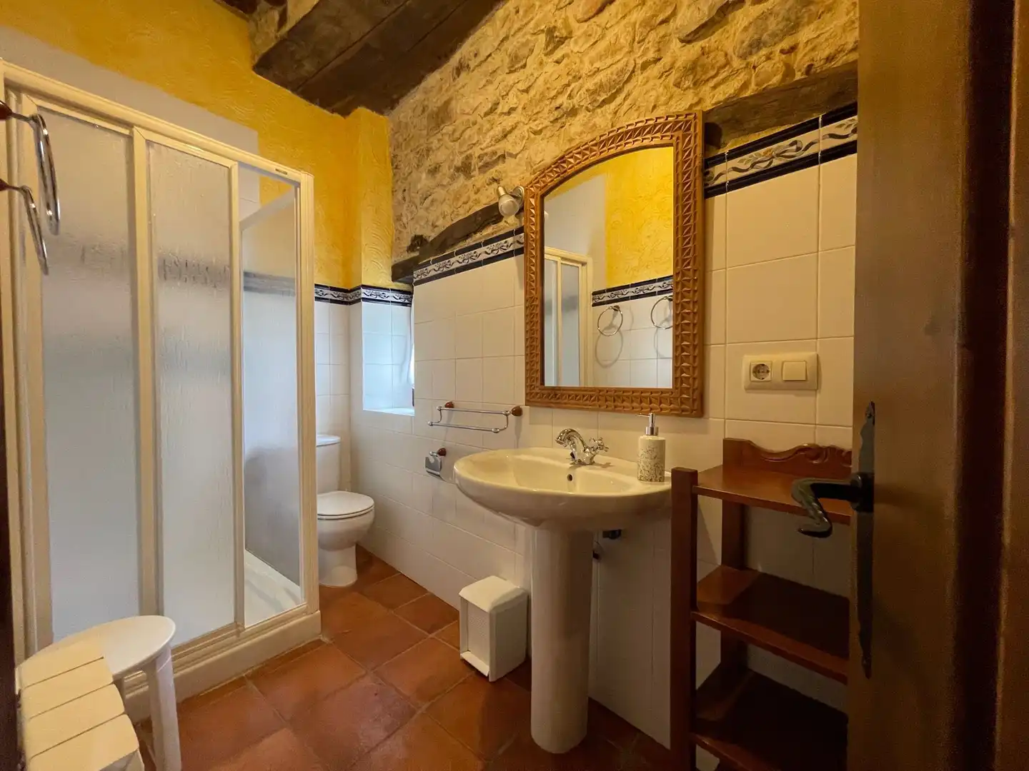 Badezimmer von Country house zum Verkauf in Villarcayo de Merindad de Castilla la Vieja mit Terrasse, Möbliert und Balkon