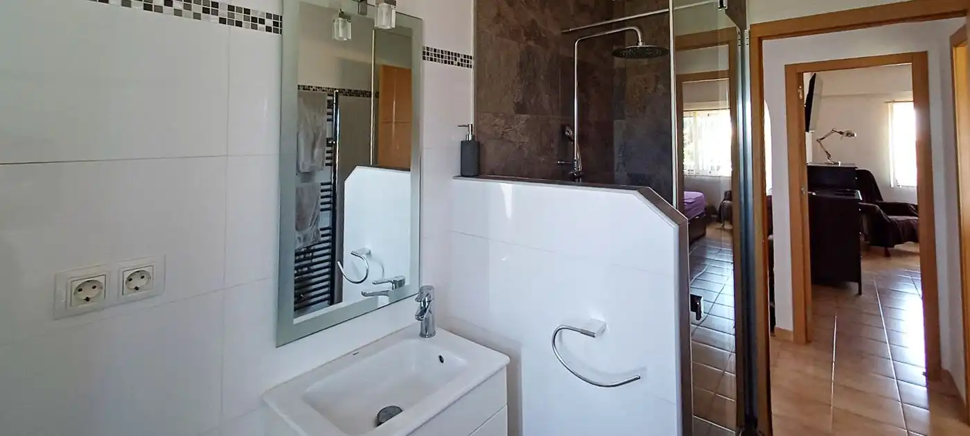 Bathroom of Attic for sale in Dénia  with Air Conditioner, Heating and Private garden