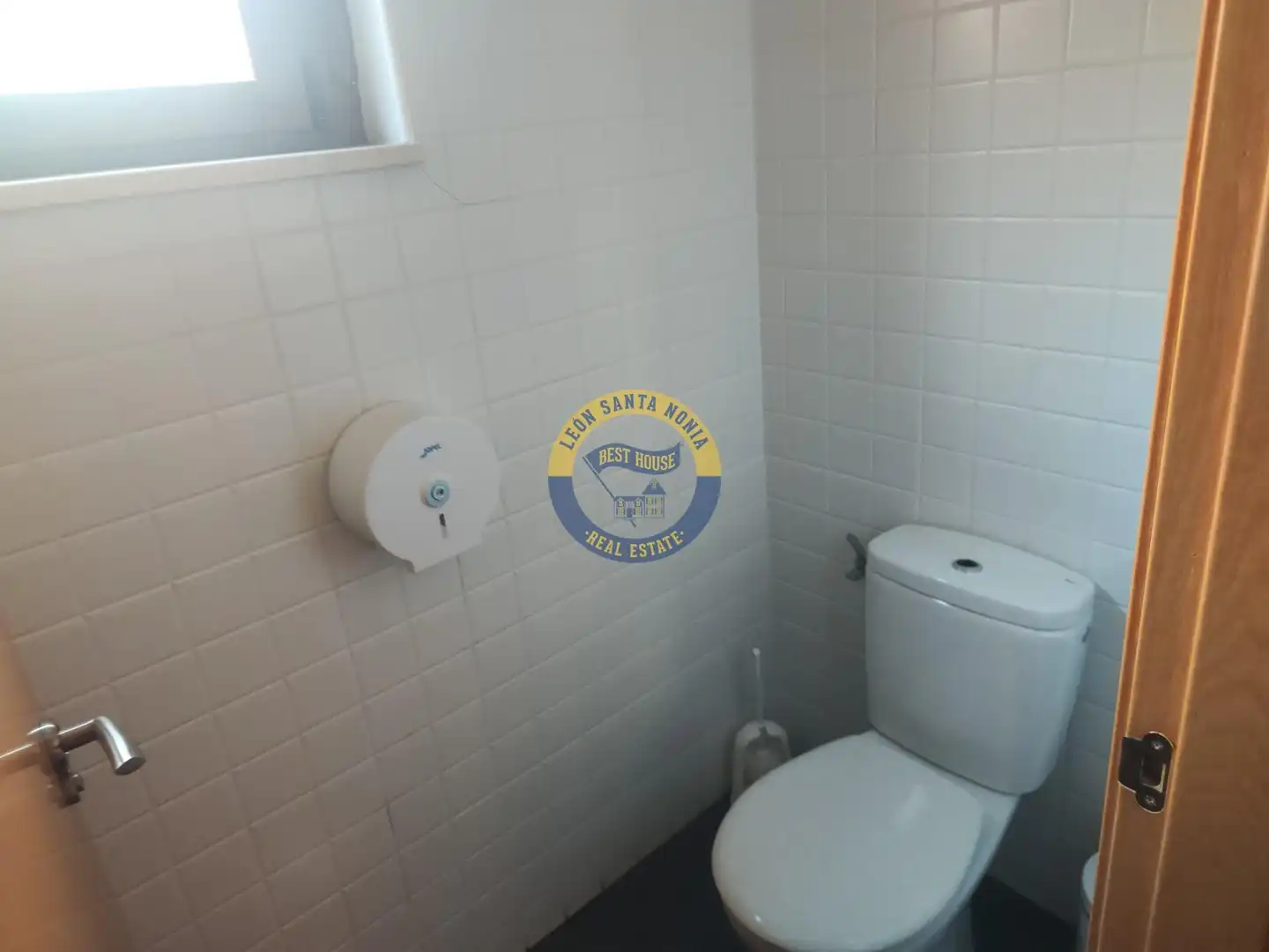 Local en venta en Villamañán