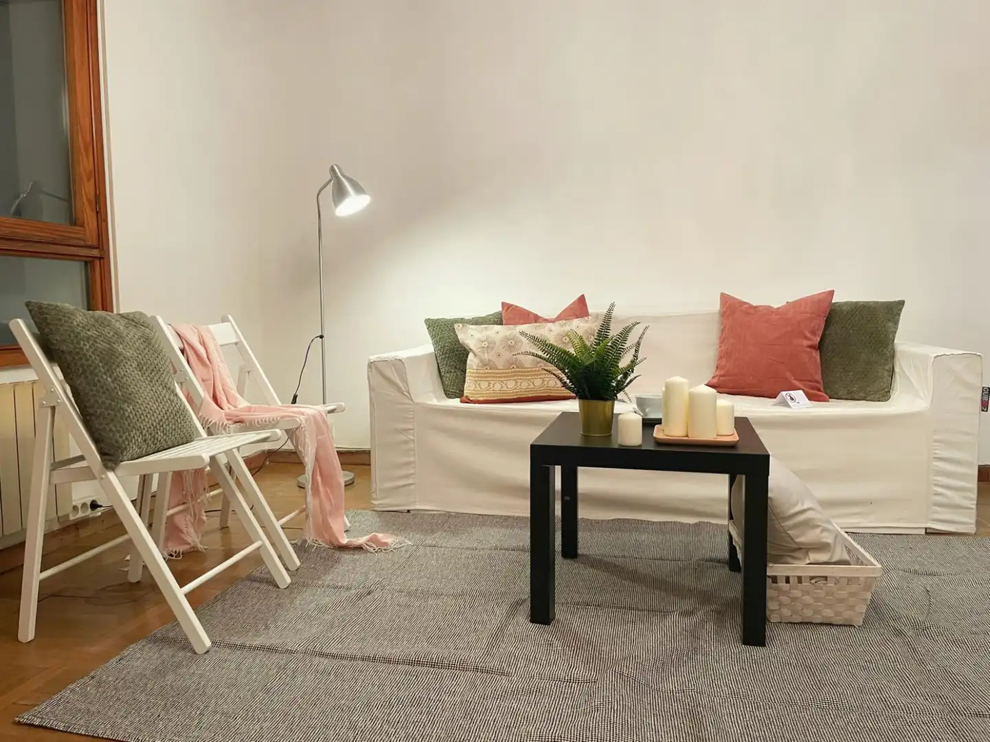 Sala d'estar de Pis en venda en Gijón  amb Calefacció, Jardí privat i Parquet