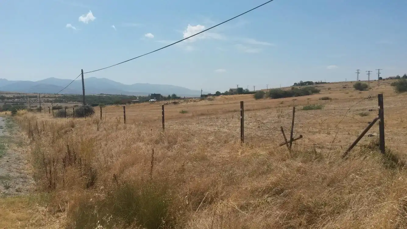 Terreno industrial en venta en Torrecaballeros
