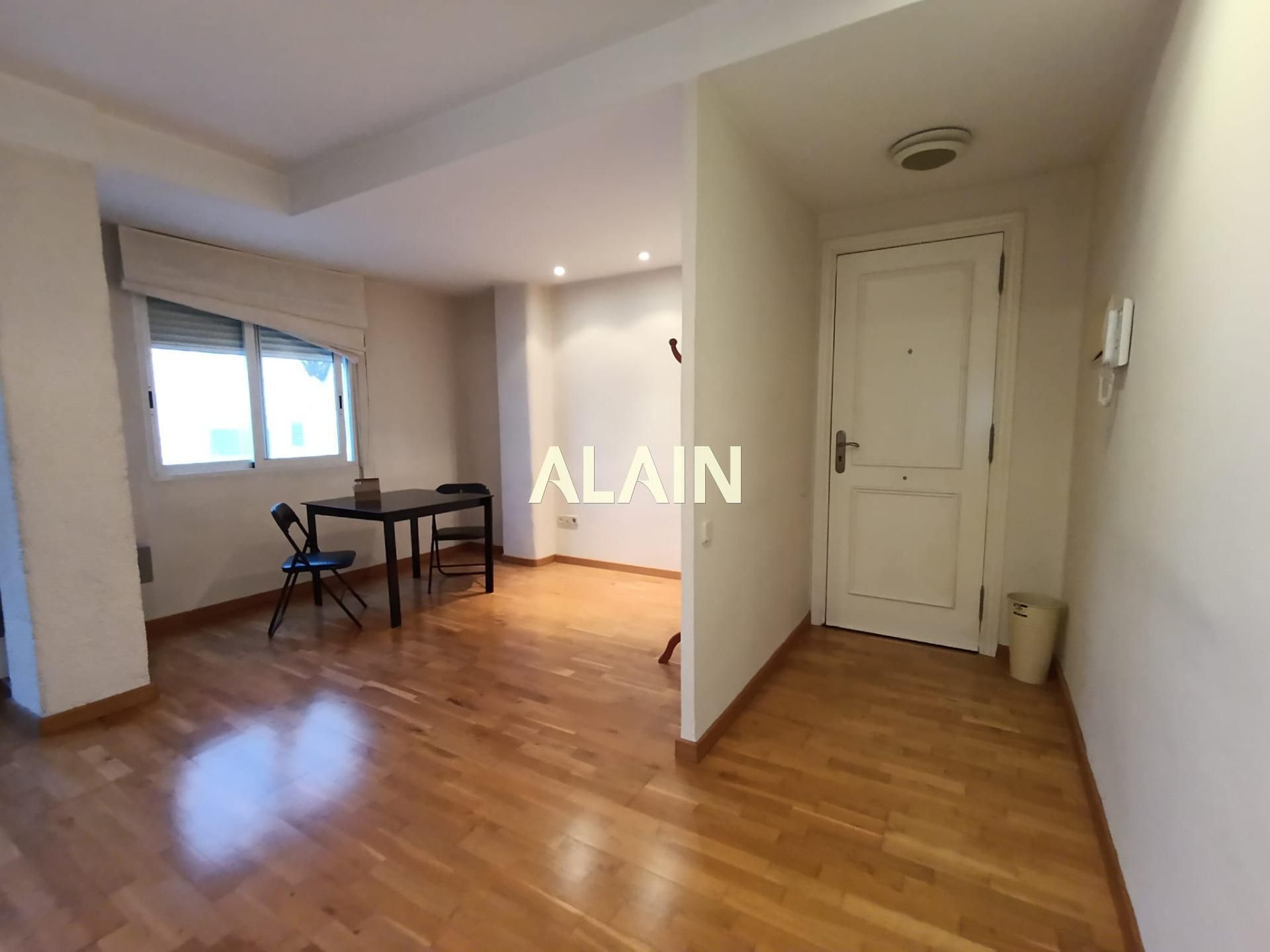 Bedroom of Flat for sale in  Valencia Capital