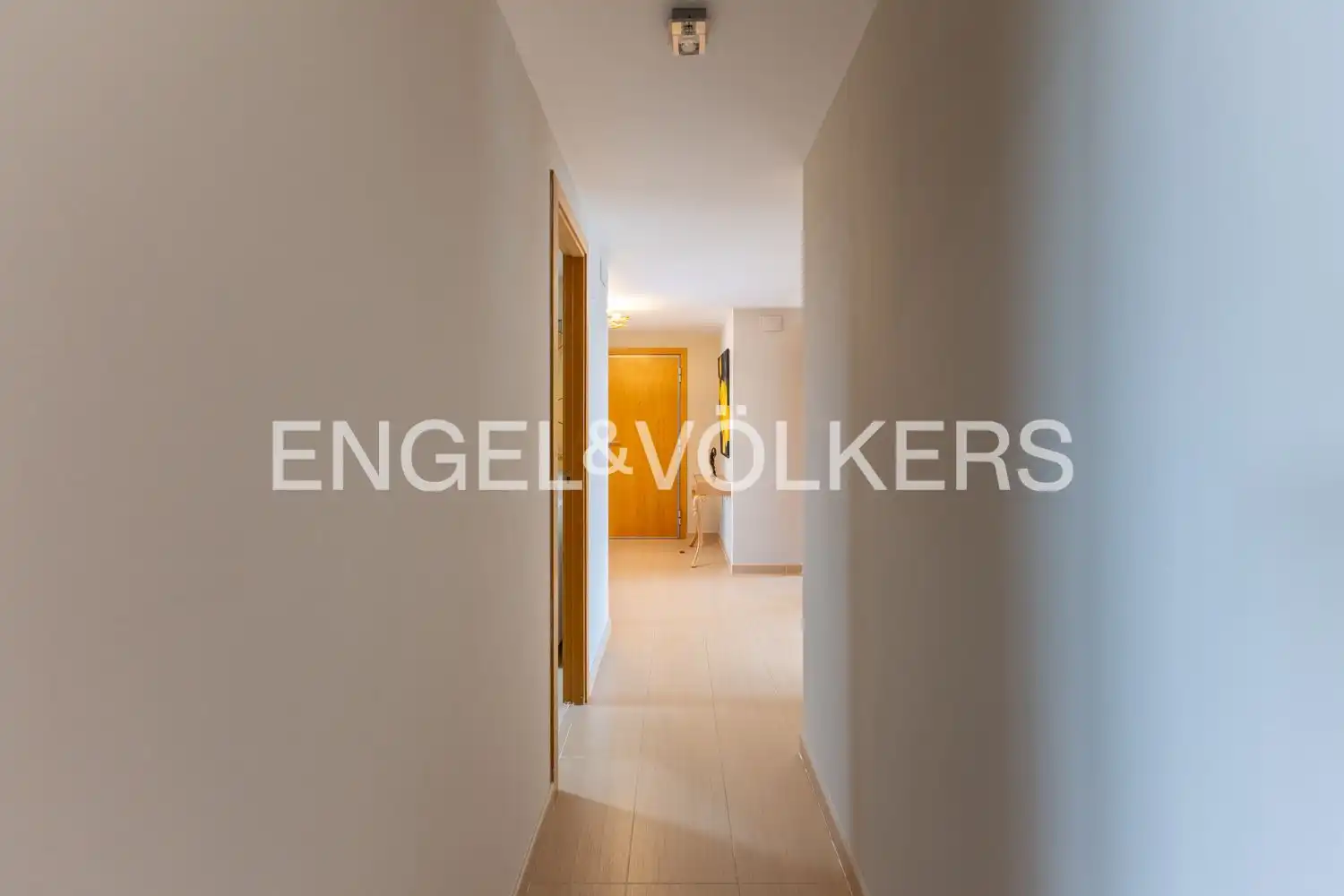 Wohnung zur Miete in Sagunto / Sagunt mit Klimaanlage, Heizung und Privatgarten