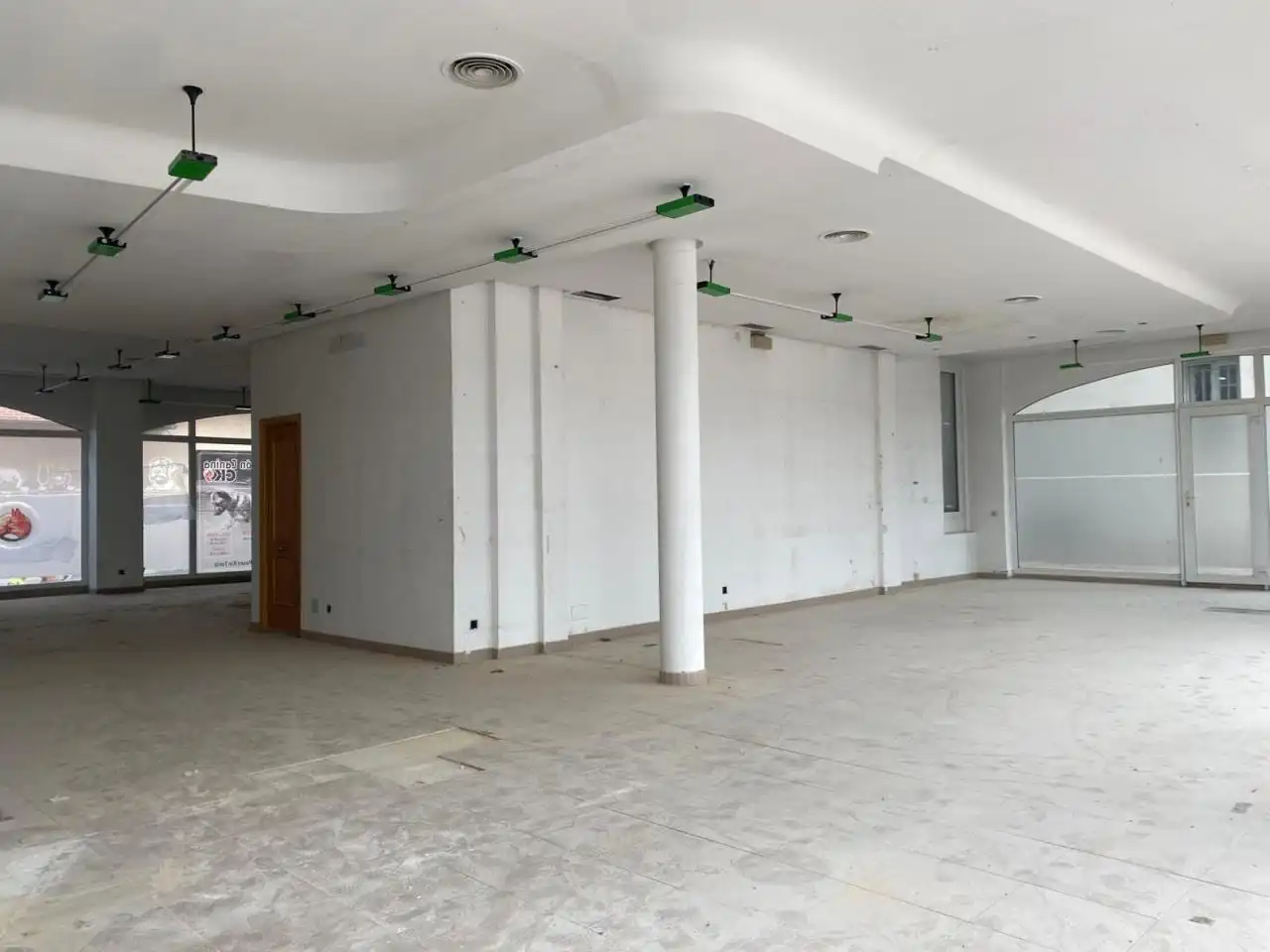 Local comercial en venda a Calle San Pedro Del Castro 3 24005 Leon, imagen 2