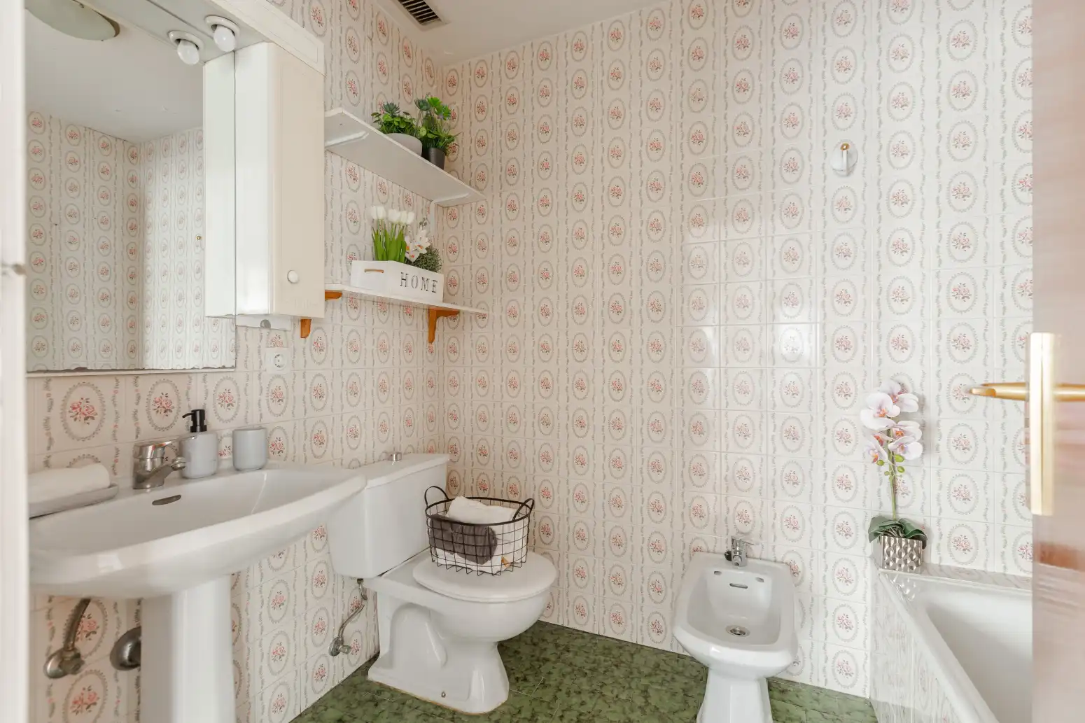 Baño de Piso en venta en  Pamplona / Iruña con Calefacción, Parquet y Terraza