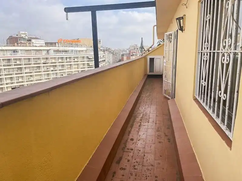 Piso con ascensor en venta en La Florida - Les Planes, imagen 2