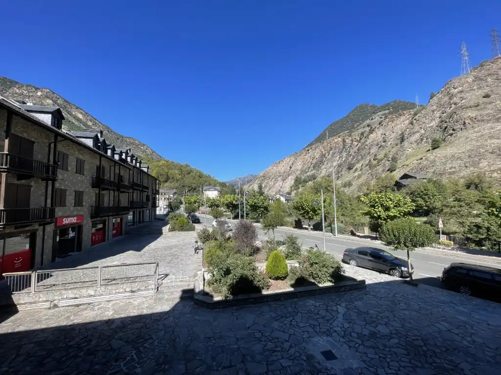Exterior view of Flat for rent in Llavorsí  with Oven, Washing machine and Balcony