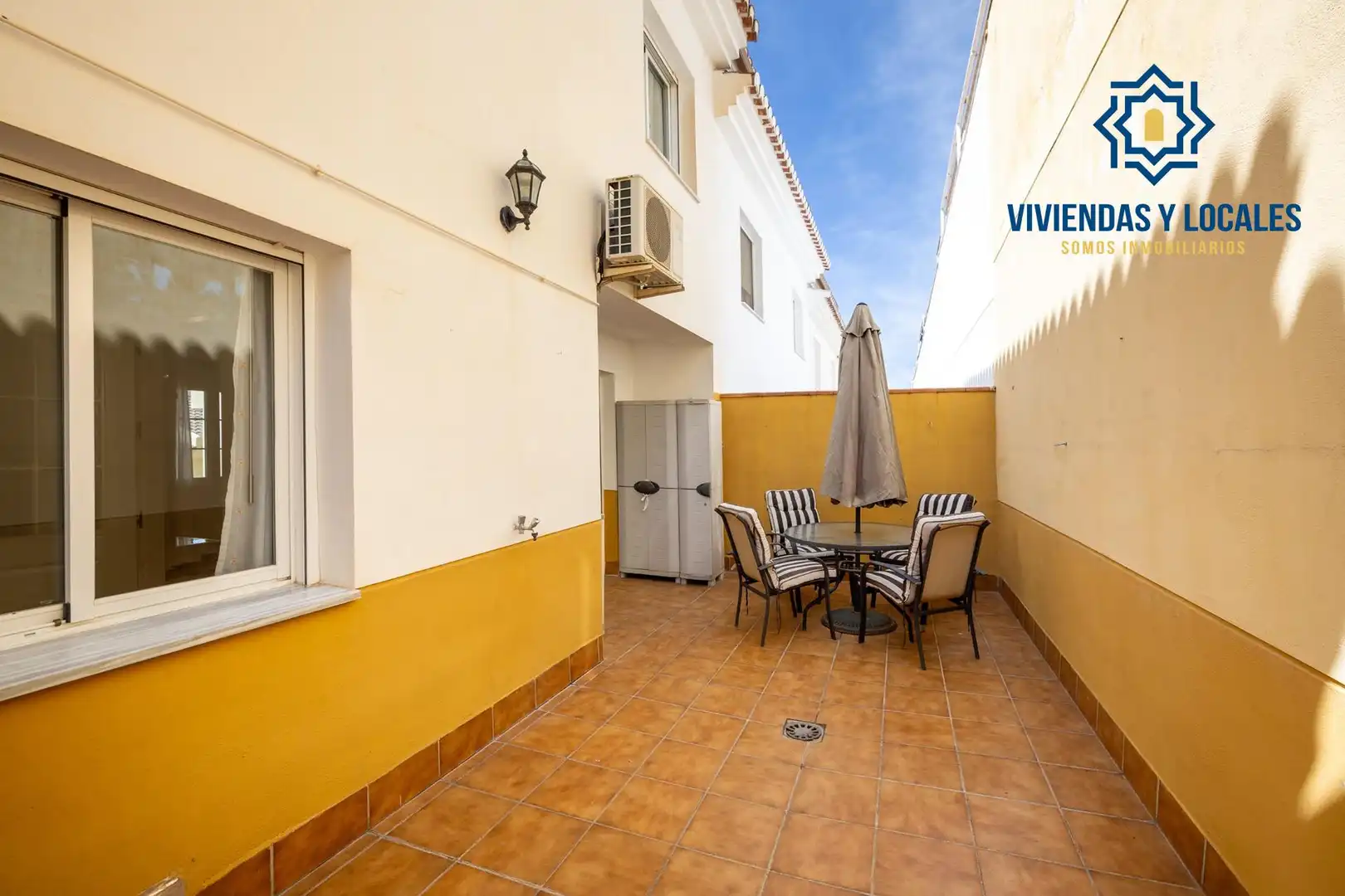 Casa aparellada amb terrassa en venda a Cenes de la Vega, imagen 5