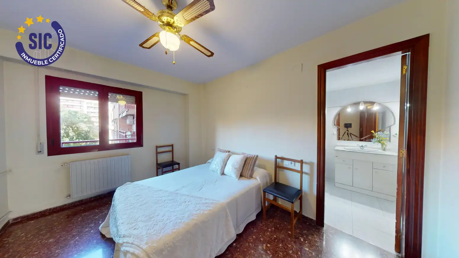 Habitación de Piso en venta en Valencia con Calefacción y Amueblado