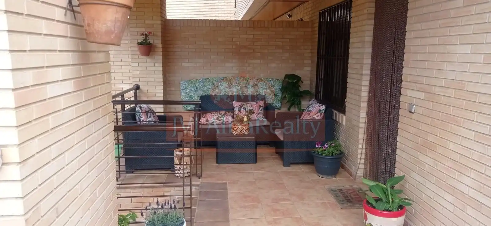 Terraza de Casa adosada en venta en Albacete con Aire acondicionado, Calefacción y Jardín privado