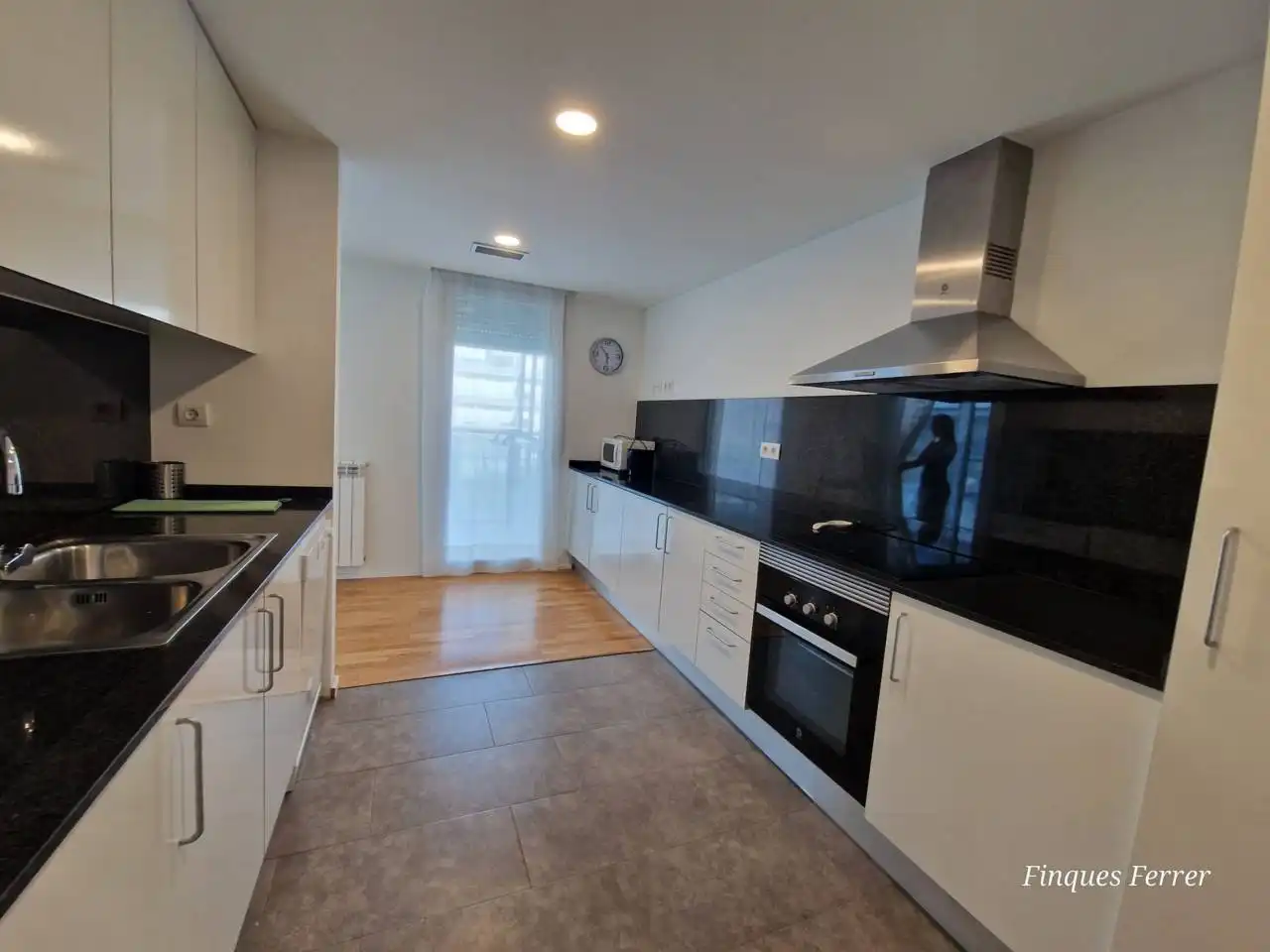 Cocina de Piso de alquiler en Cubelles con Aire acondicionado, Calefacción y Parquet