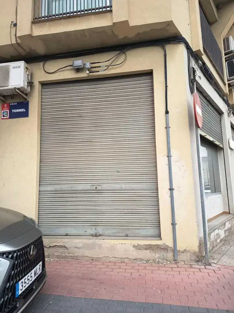 Local en venda en Murcia amb Aire condicionat