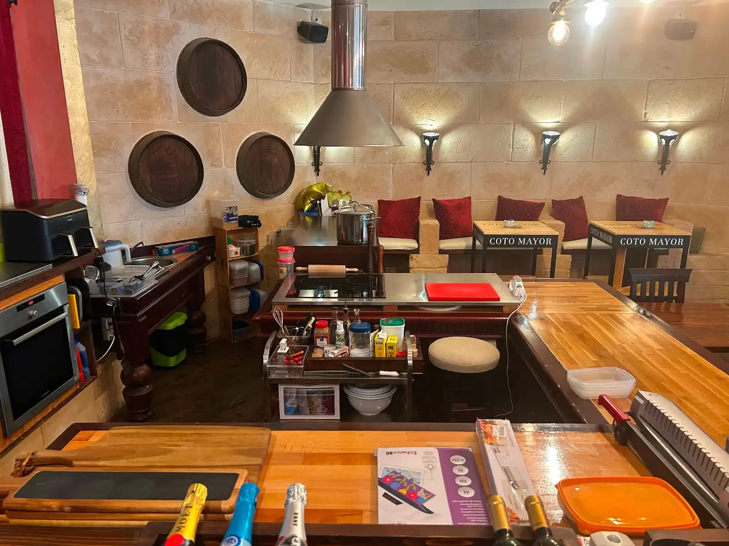 Küche von Geschaftsraum zum Verkauf in Calvià mit Klimaanlage, Terrasse und Möbliert