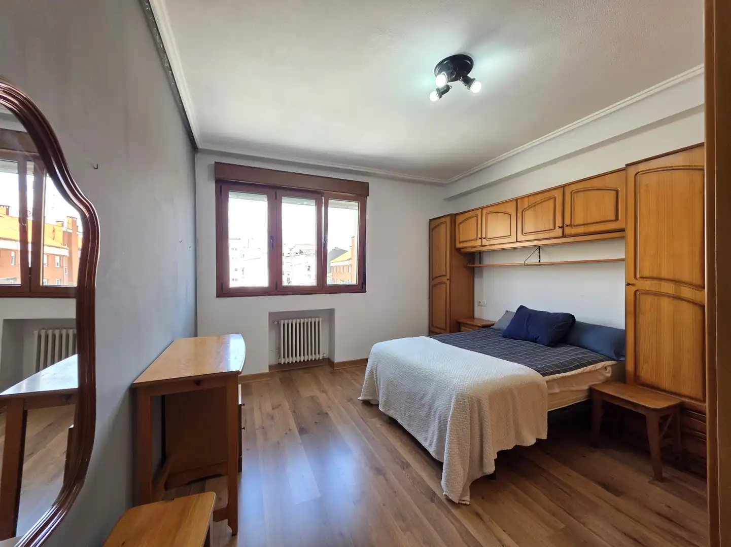 Bedroom of Flat for rent in Siero  with Heating, Storage room and Furnished
