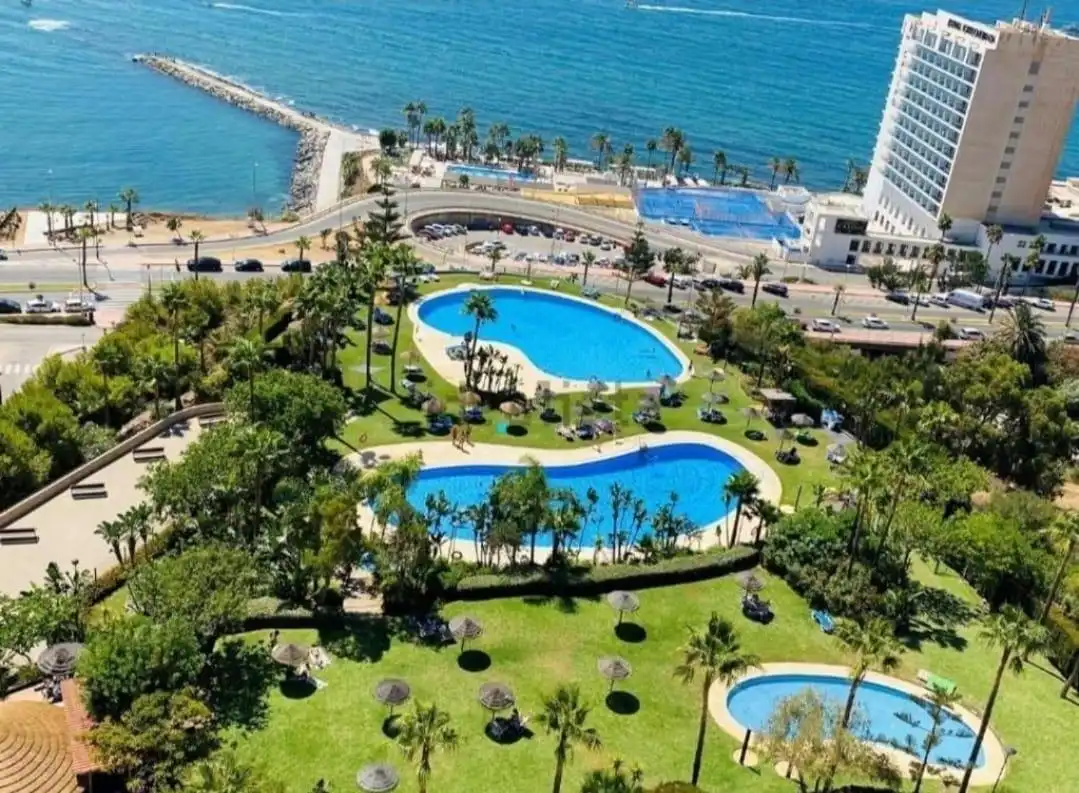 Pis amb piscina en venda a Torrequebrada, imagen 19