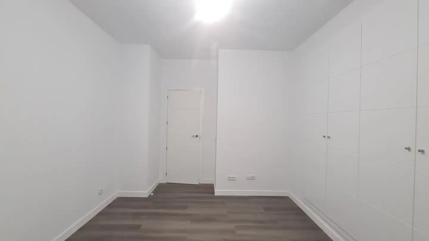 Planta baja en venta en La Adrada  con Calefacción, Terraza y Trastero