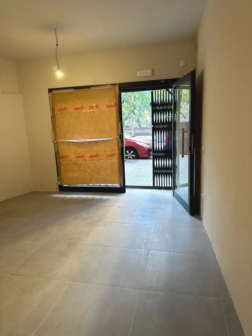 Local en venta en L'Hospitalet de Llobregat