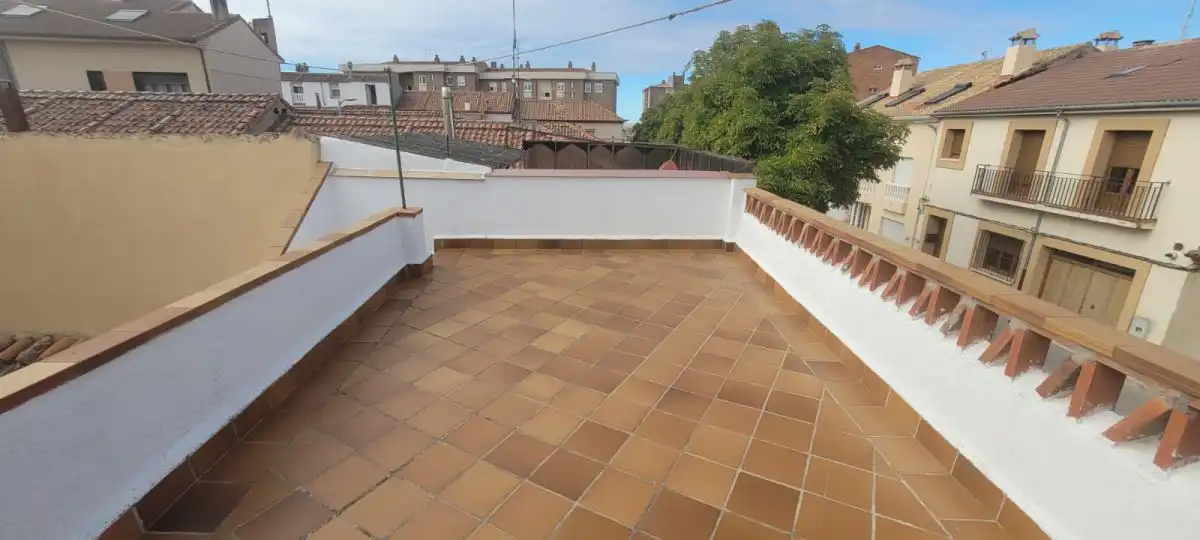 Terrassa de Casa o xalet en venda en Segovia amb Calefacció, Terrassa i Moblat