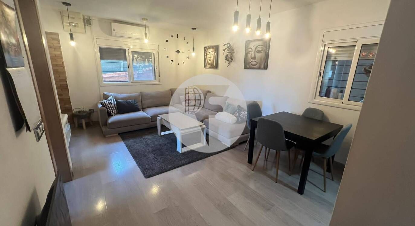 Vista exterior de Pis en venda en Montcada i Reixac amb Aire condicionat, Calefacció i Terrassa