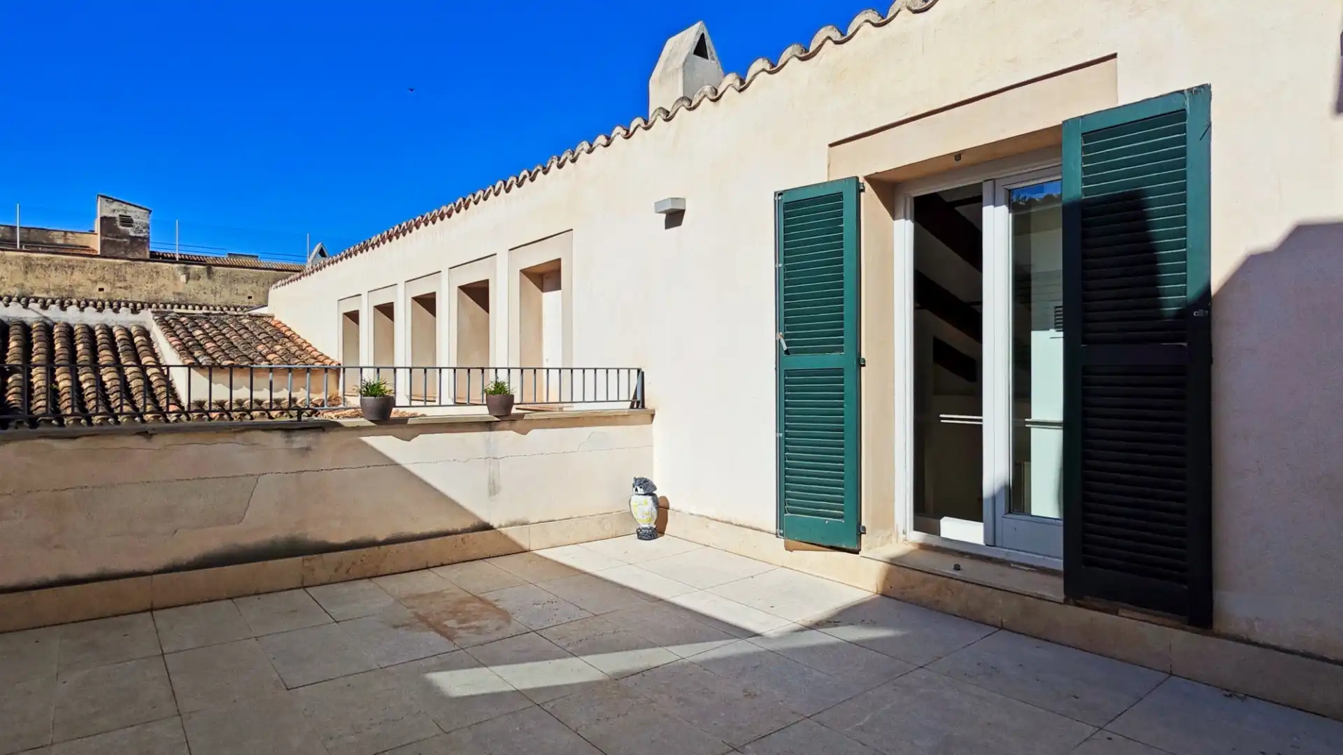 Außenansicht von Dachboden zur Miete in  Palma de Mallorca mit Klimaanlage, Heizung und Parkett