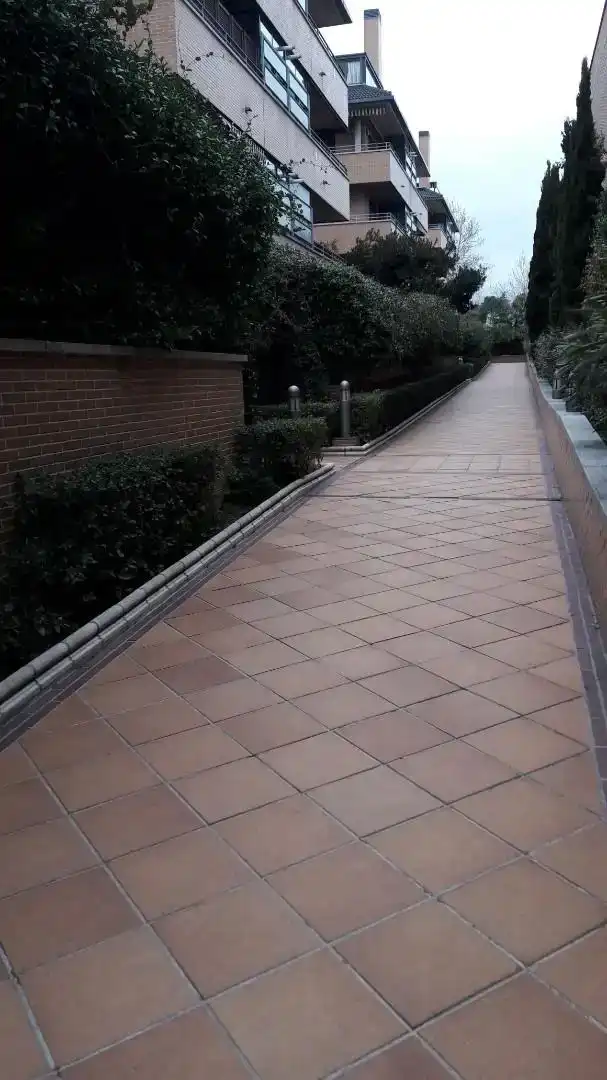 Exterior view of Garage for sale in Boadilla del Monte
