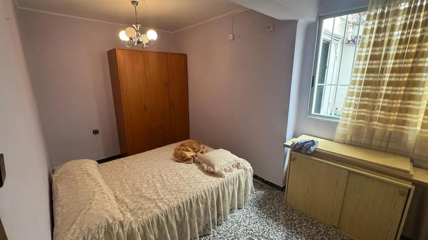 Habitación de Piso de alquiler en Valencia con Aire acondicionado, Terraza y Amueblado