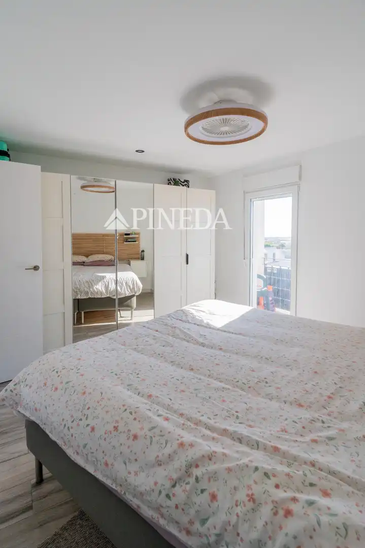 Schlafzimmer von Wohnung zum Verkauf in Puçol mit Klimaanlage und Balkon