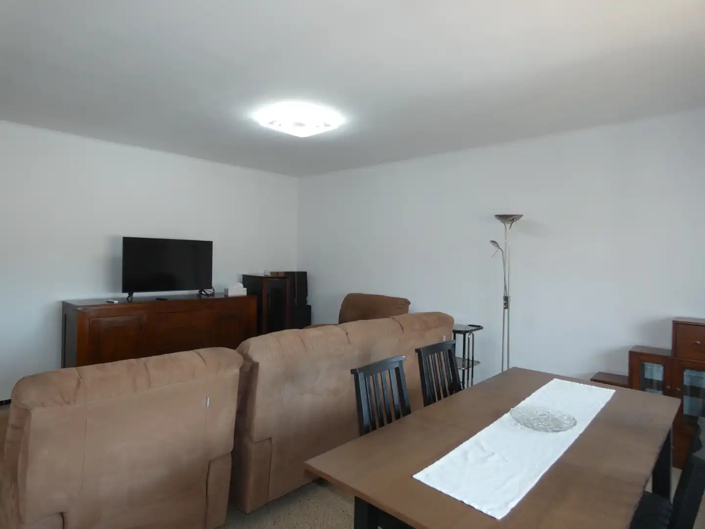 Living room of Flat for sale in Girona  with Air Conditioner, Heating and Furnished
