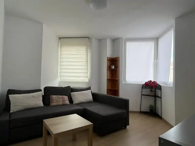 Wohnzimmer von Wohnung zur Miete in Santa Cruz de Bezana mit Heizung, Parkett und Möbliert