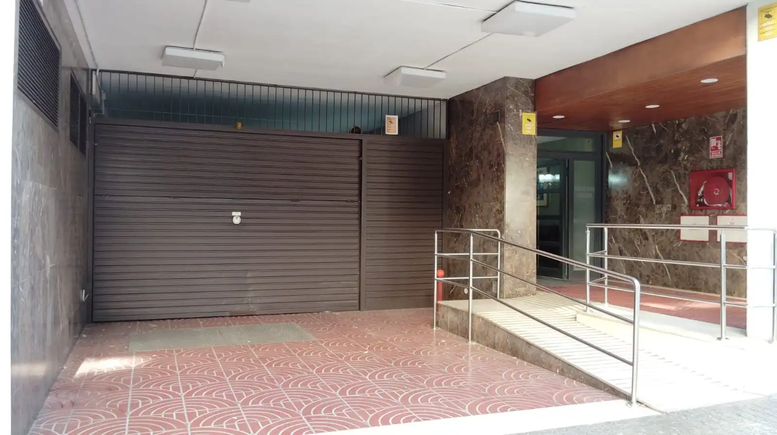 Einzelparkplatz zur Miete in CALLE CARTAGENA 187, imagen 2