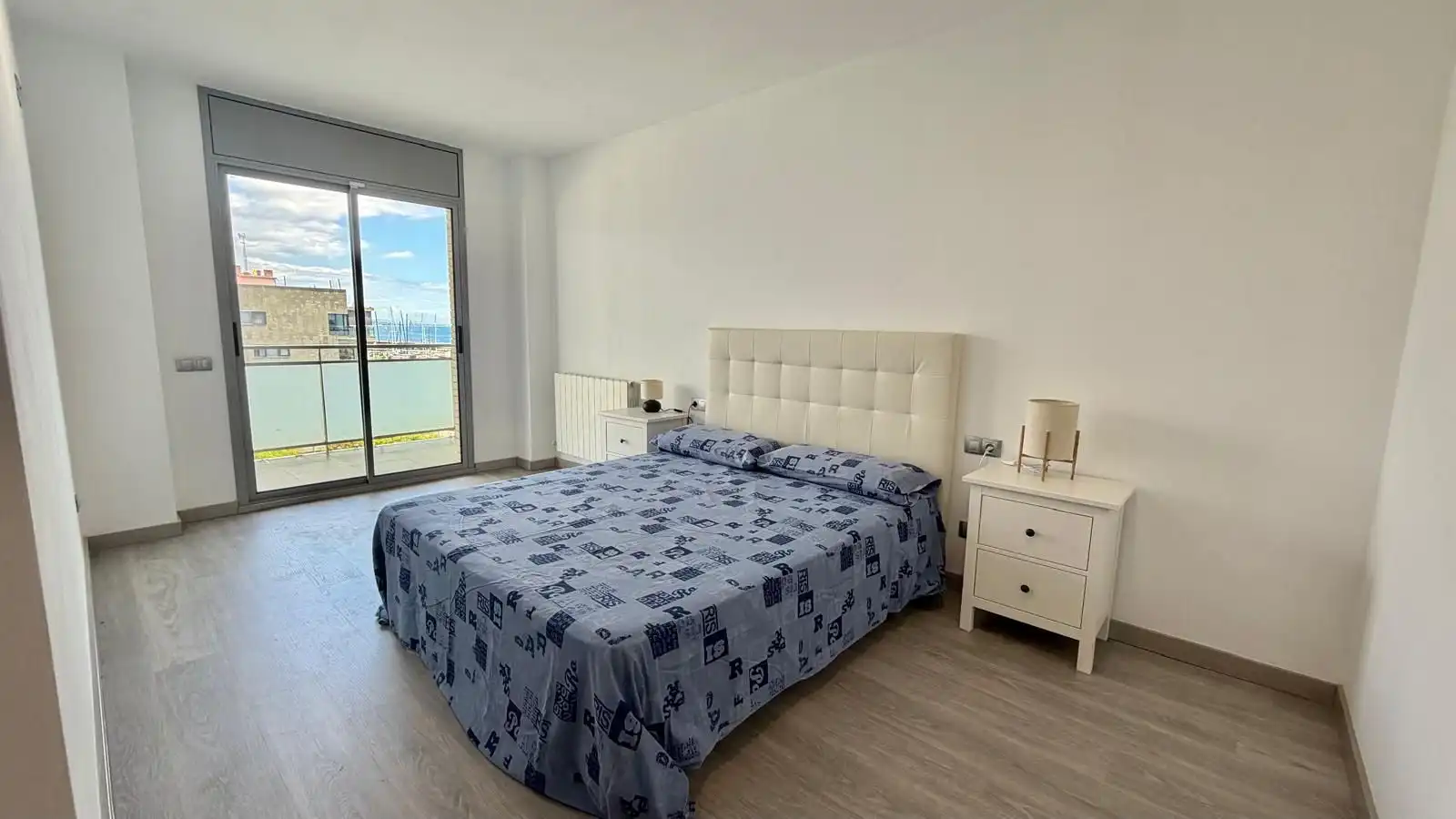 Habitación de Piso en venta en Badalona con Aire acondicionado, Calefacción y Terraza