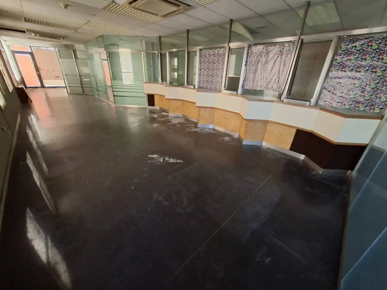 Local comercial en venta en Calle PLAZA DE LA VILA, imagen 4