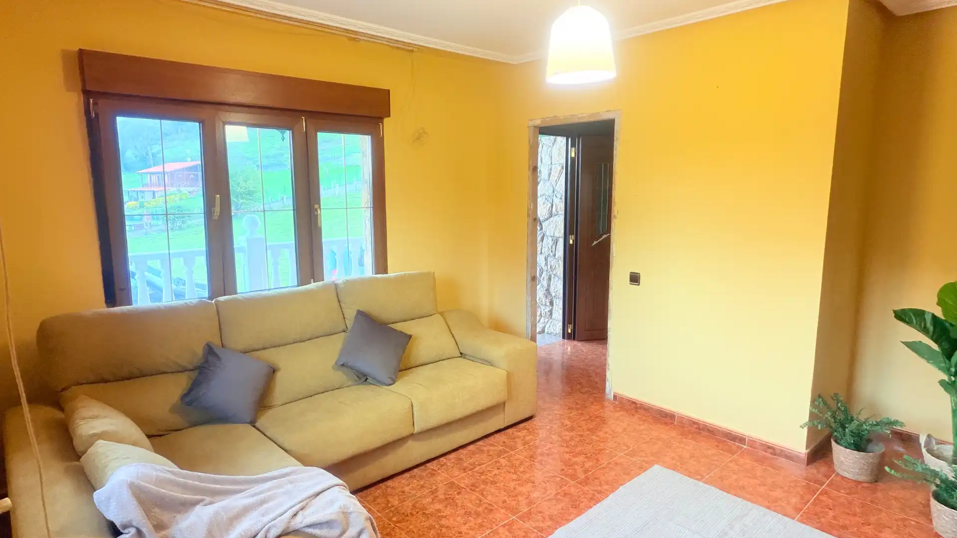 Wohnzimmer von Haus oder Chalet zur Miete in Gijón  mit Heizung, Privatgarten und Möbliert