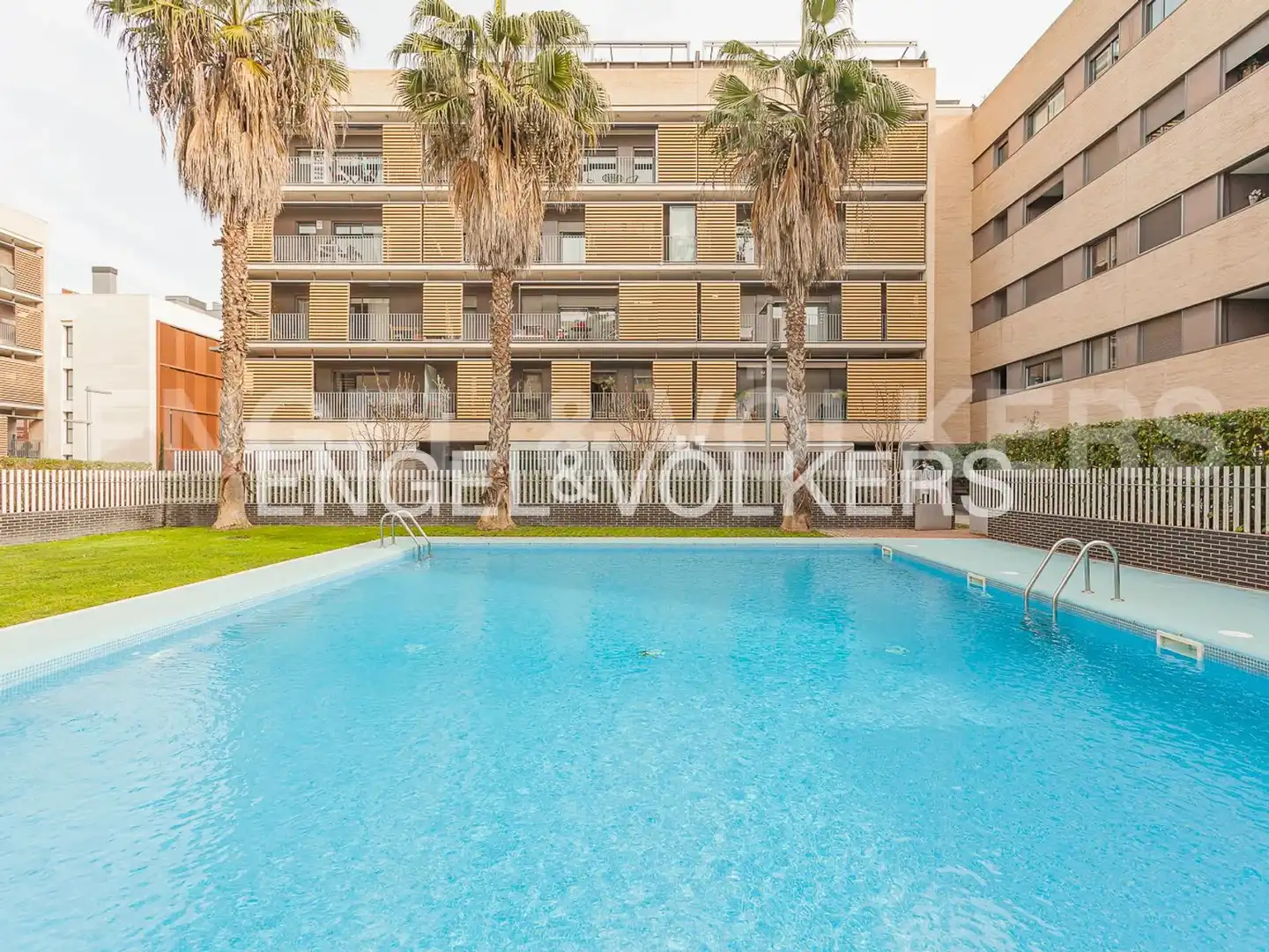 Piso con balcón en venta en Turó de Can Mates