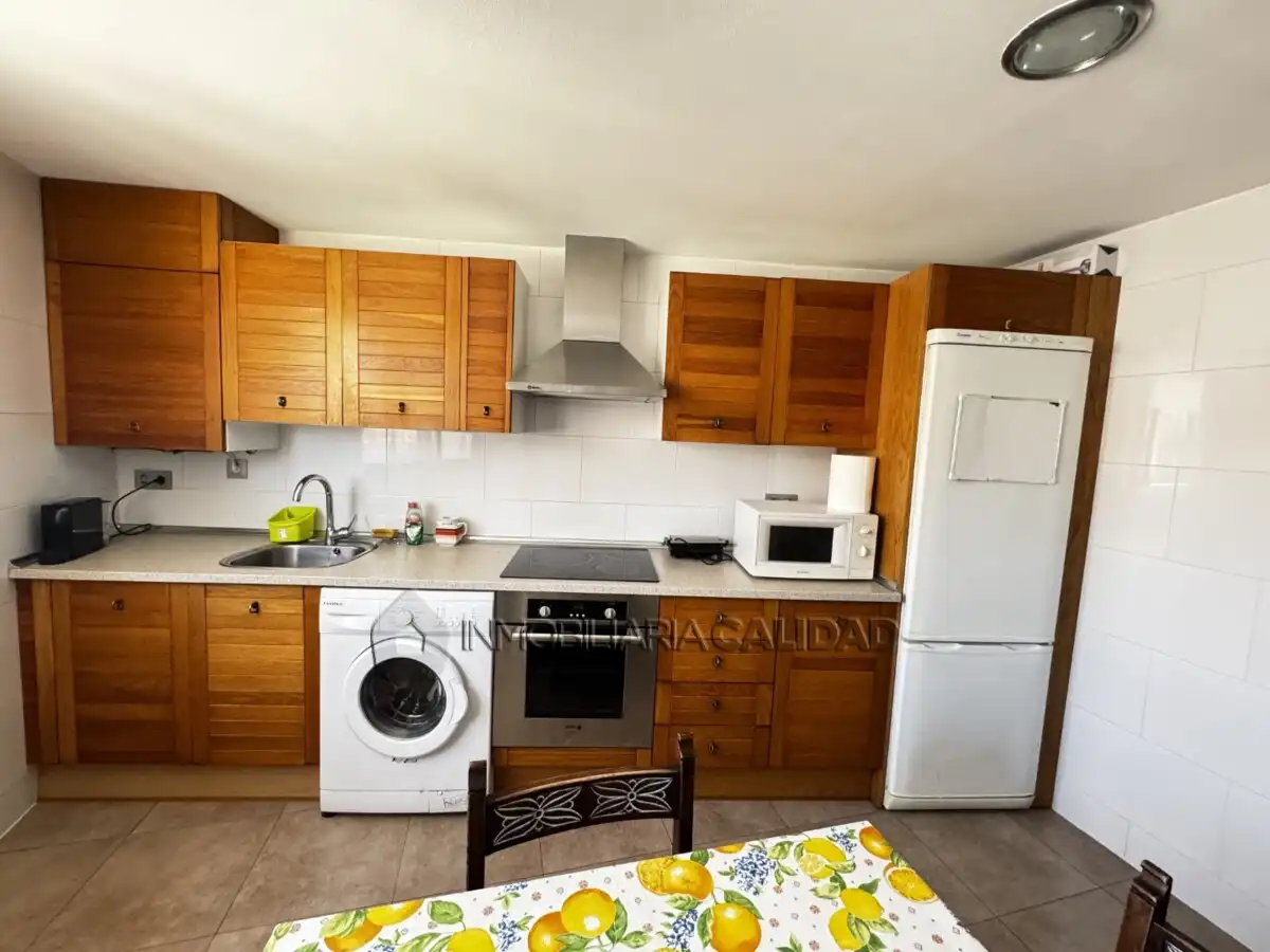 Kitchen of Flat for rent in Burgos  with Heating and Furnished