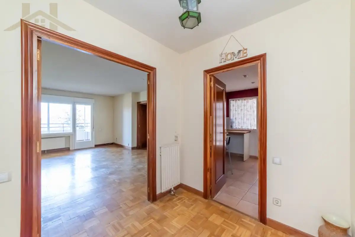 Piso en venta en Colmenar Viejo con Terraza, Trastero y Amueblado