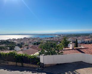 Vista exterior de Casa o xalet en venda en Roses amb Aire condicionat i Terrassa