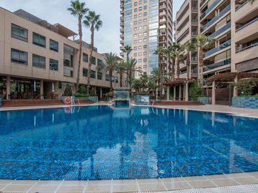 Wohnung mit Pool zum Verkauf in Sant Martí