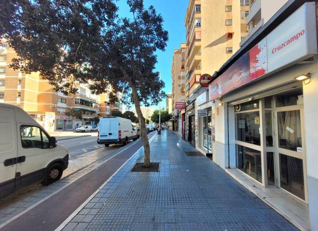 Local comercial en Venta en Calle Martínez Maldonado, 71 en Carranque - Haza Cuevas